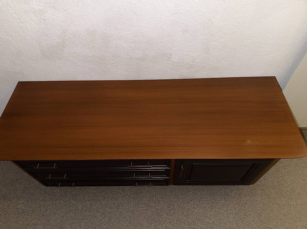 Cassettiere: Sideboard / Kommode  Mid-Century Stil – Usato da Zeglingen venduto da sandronico 1