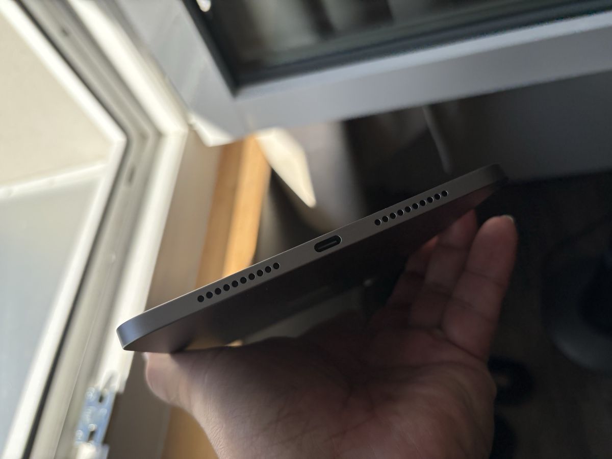 Apple Tablettes PC: Apple iPad mini (A17 Pro) – D'occasion à Wettingen par den_x2qq 5