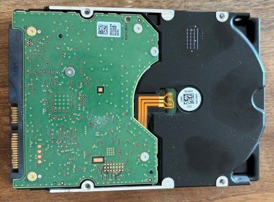 Western Digital Dischi rigidi: HDD Western Digital Red 10TB – Usato da Jona venduto da cilang 1