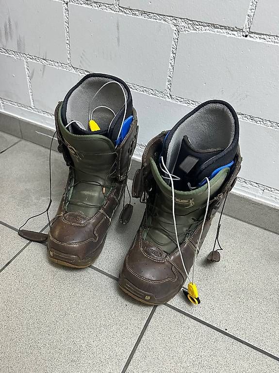 Scarpe da uomo: Snowboard Schuhe 42 – Usato da Zürich venduto da daz_85bq 4