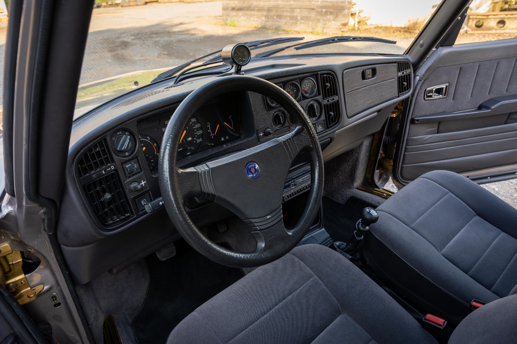 Saab Automobili: 1993 SAAB 900 Turbo-s 2.0L 16v – Usato da Fenil-sur-Corsier venduto da HEMIsphere_Garage 9