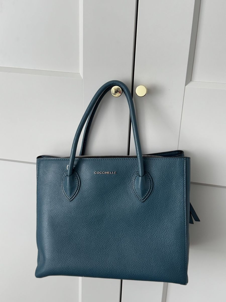 Coccinelle Borse da donna: Cocinelle Handtasche Türkis – Usato da Egerkingen venduto da sekisara123 1