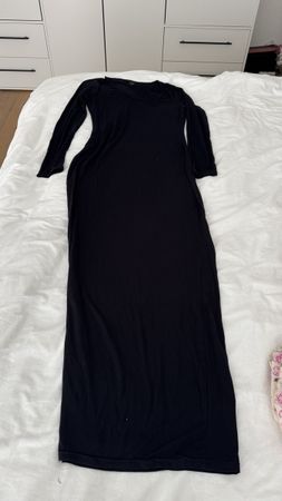 Damen Maxi Kleid schwarz langarm Grösse M guter Zustand