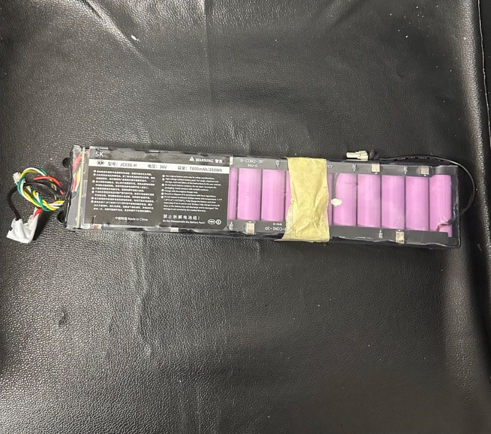 Xiaomi Accus & piles: Xiaomi essencial Motor, Akku, Controller – Défectueux à Zürich par srd_6ndb 1