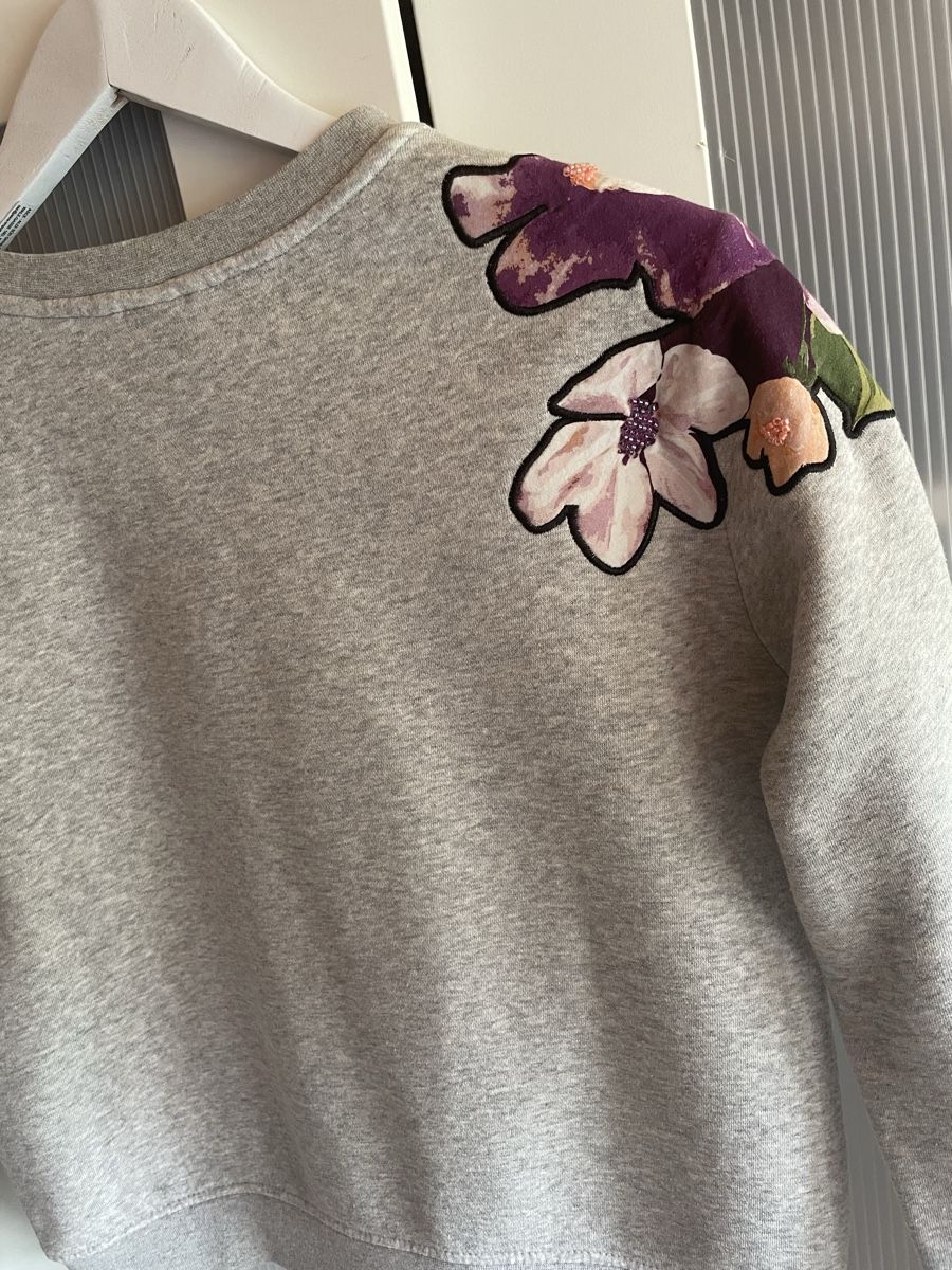 H&M Maglioni & Felpe: H&M Pullover mit Blumenapplikation, Grösse XS, Top! – Usato da Wila venduto da sirisum 4