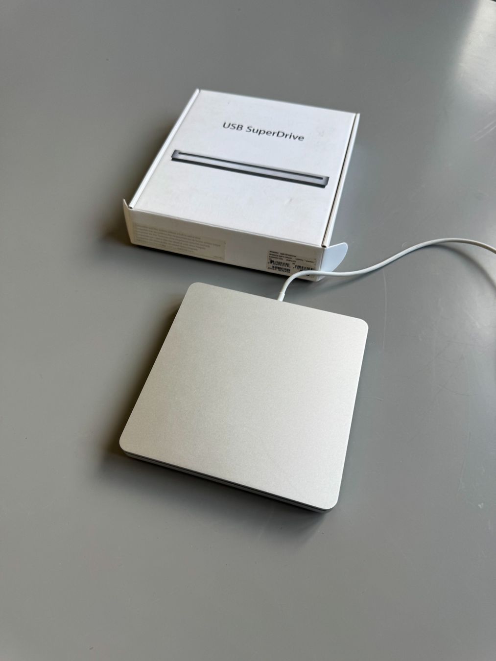 Apple Lettore multimediale & Streamer: Apple USB SuperDrive – Usato da Zürich venduto da concorde2010