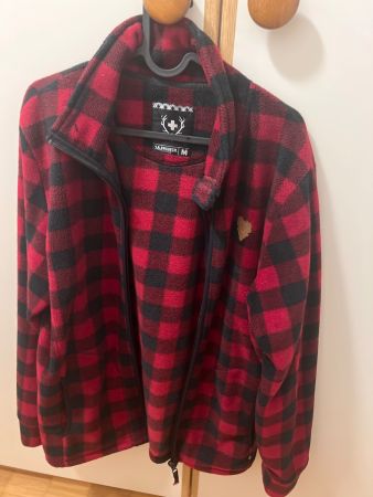 Rote karierte Fleece Jacke, Alprausch