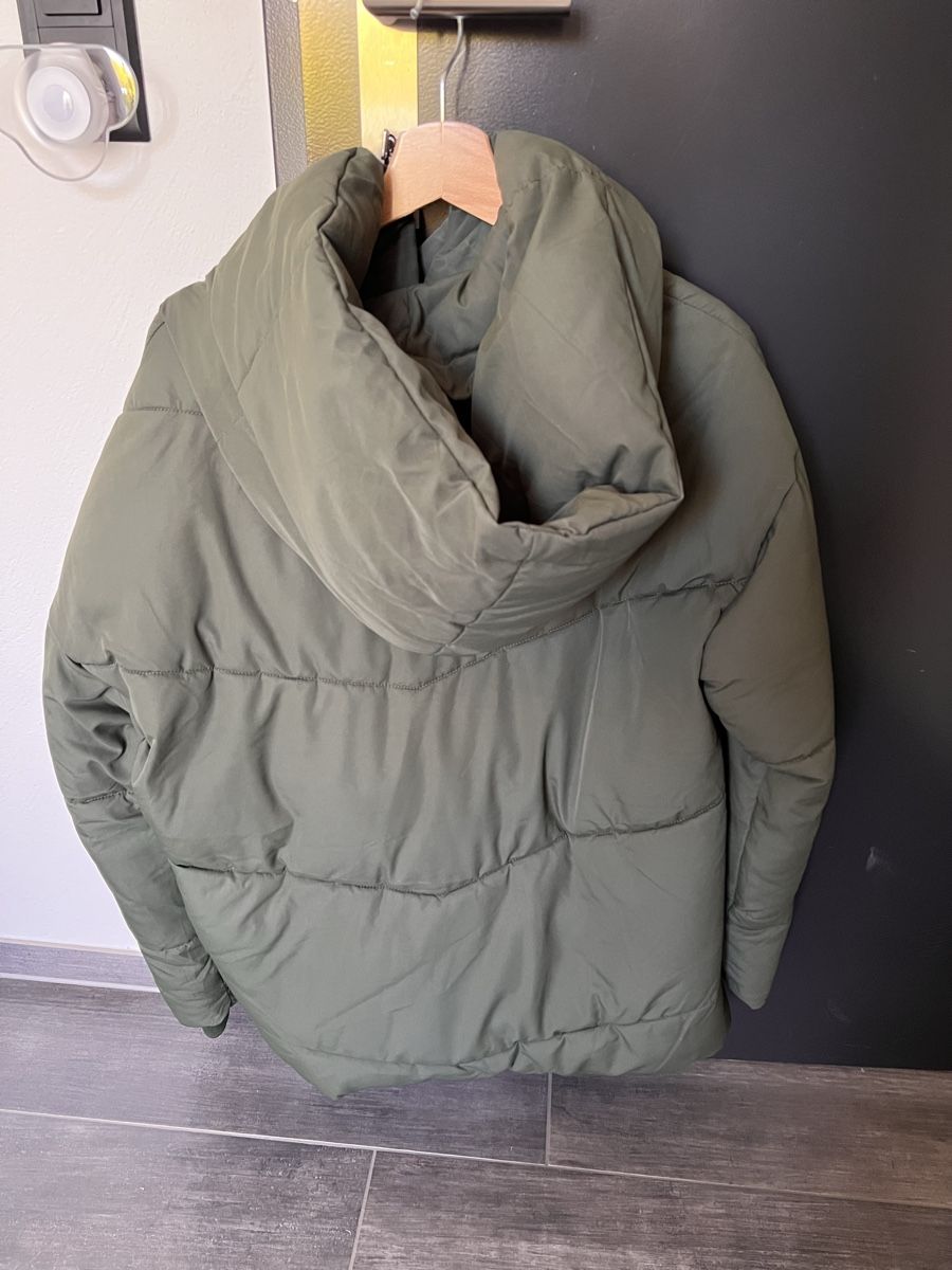 Jacken: Winterjacke  – Neu (gemäss Beschreibung) aus Stäfa von men_2z22 1