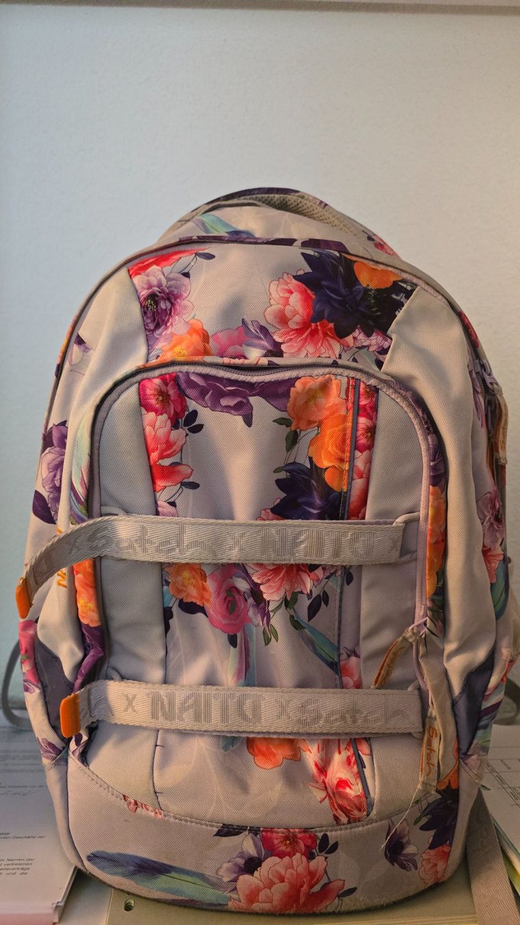Satch Borse & Zaini: Satch Naito Mädchen Schulrucksack – Usato da Schübelbach venduto da joker55