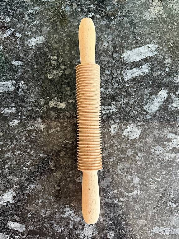 Elettrodomestici da cucina: Fettuccine rolling pin – Nuovo (secondo la descrizione) da Zürich venduto da emi_j76q