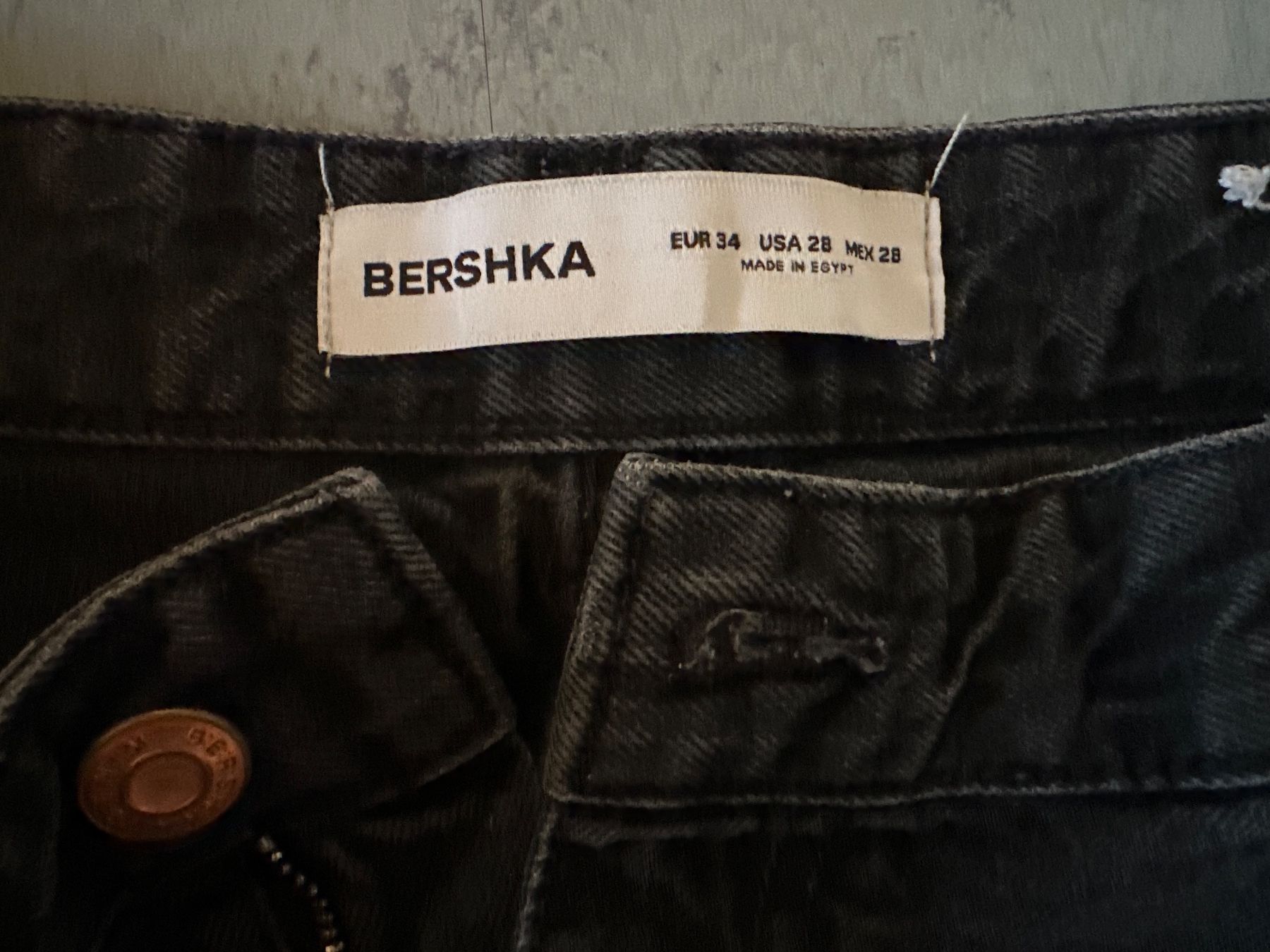 Bershka Jeans: Baggy Jeans Gr 34 – Gebraucht aus Grüningen von lovinho 2