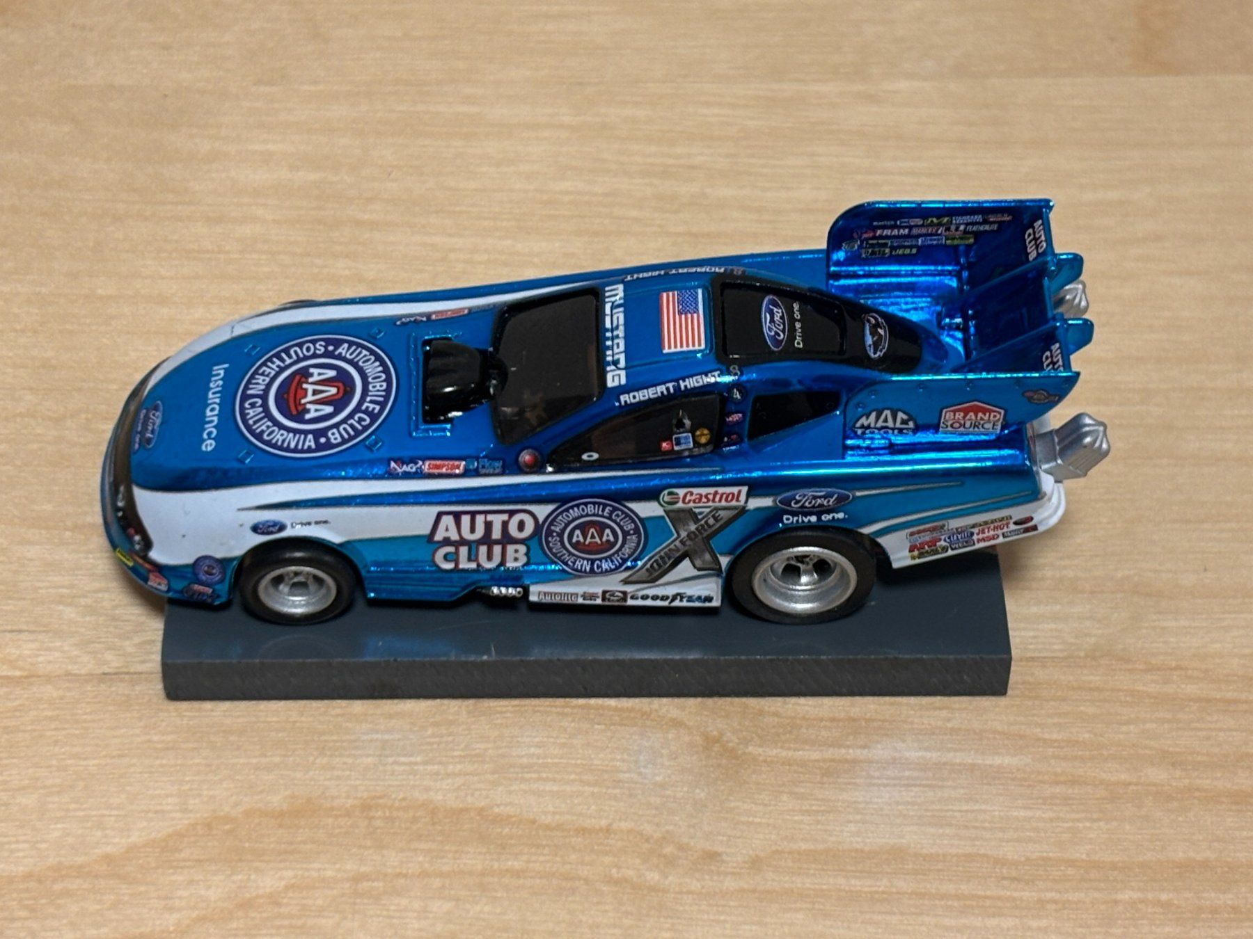 Circuits: AW 4Gear Funny Car "AAA" Robert Hight – Neuf (Voir description) à Bülach par h0slotch 1