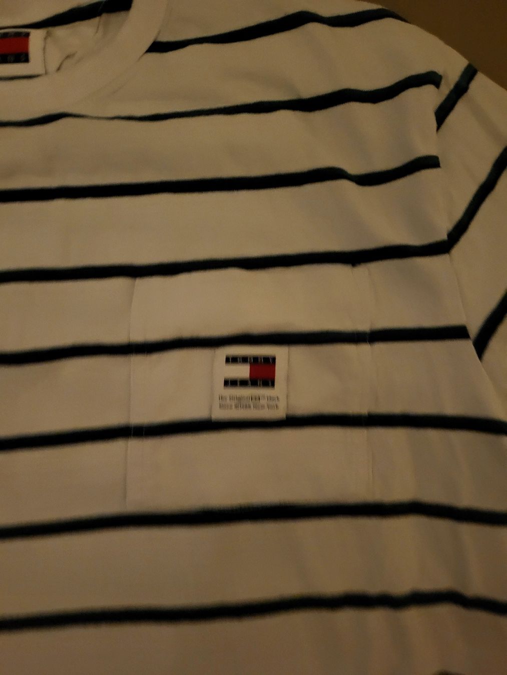 Tommy Hilfiger T-shirt: tee-shirt tommy xl – Nuovo (secondo la descrizione) da Troistorrents venduto da ami_mzq5 1