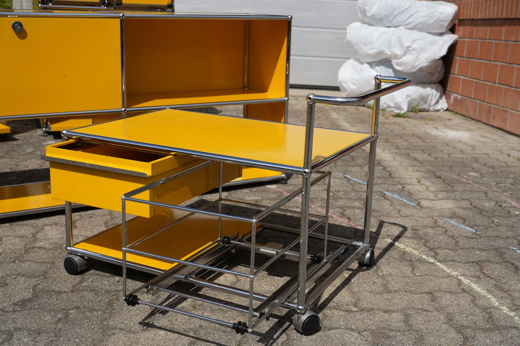 Scaffali: USM Haller Möbel gelb – Usato da Oberwil BL venduto da A.Kaiser 3