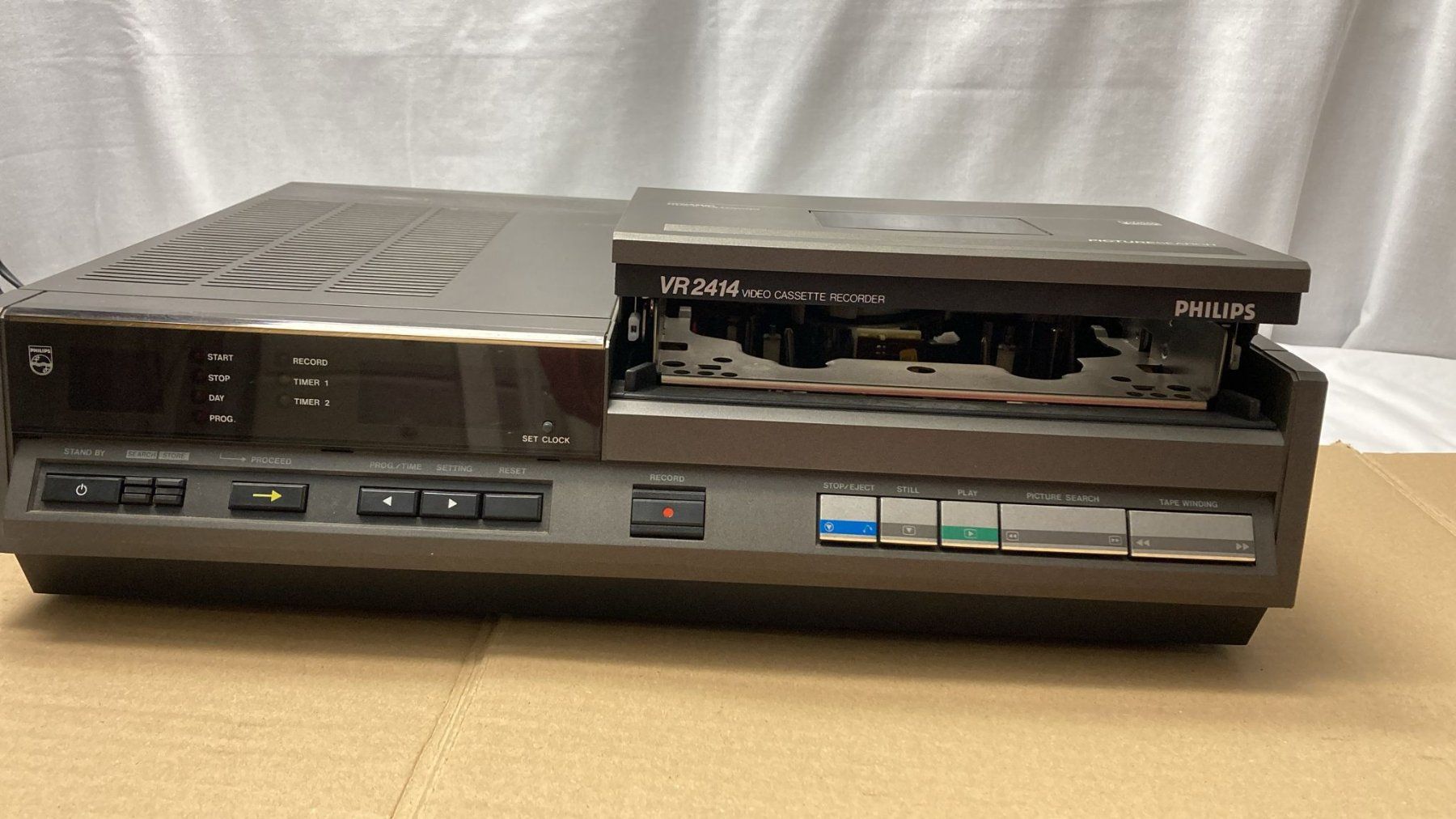 Philips Registratori: Philips Video 2000 Videorecorder. – Difettoso da Dietikon venduto da Rima57