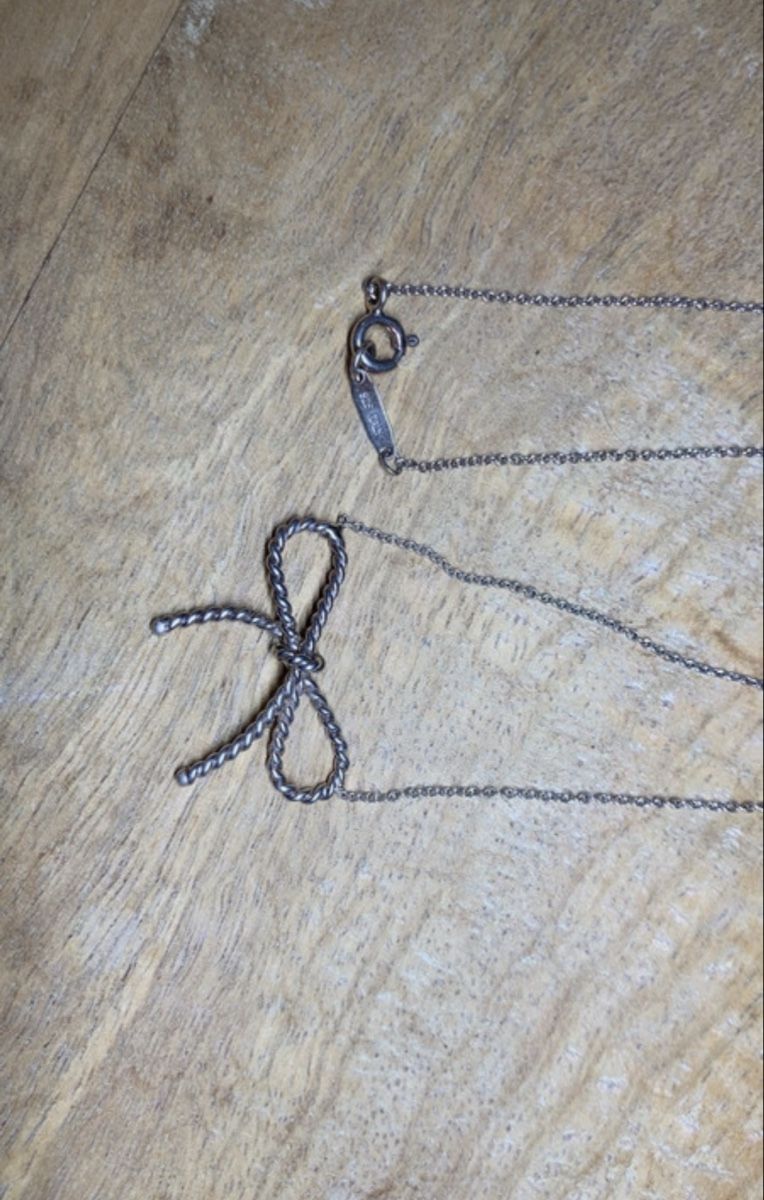 Tiffany & Co. Catenine: Girocollo Tiffany & Co fiocco argento – Usato da Baden venduto da LucyPeckam32 4