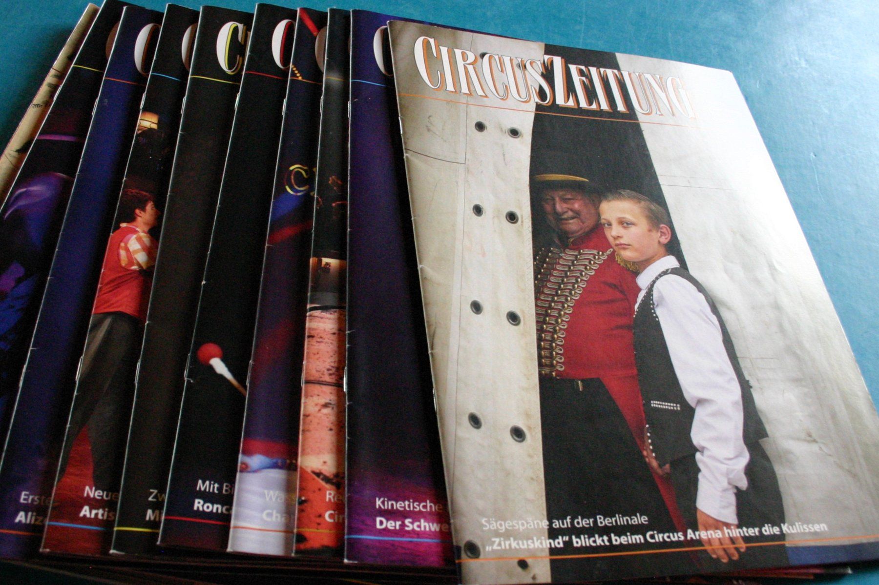 Riviste & Magazine: Zirkus Circus CIRCUSZEITUNG 2025 – Usato da Winkel venduto da franzxaver60 2