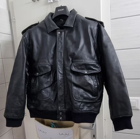VESTE BOMBER EN CUIR, COULEUR NOIR, TAITTE L