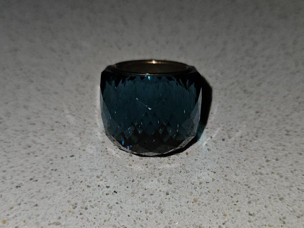 Swarovski Anelli: Dunkelblauer Ring, Grösse S/M, Swarovski💍 – Nuovo (secondo la descrizione) da Sennhof (Winterthur) venduto da HG2019