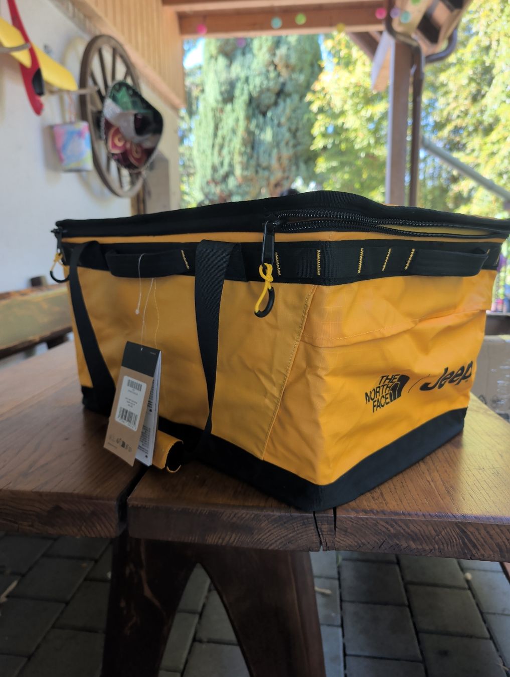 Frigoriferi & Refrigeratori: NEU The North Face Kühlbox gelb – Nuovo (secondo la descrizione) da Bützberg venduto da SchweizerFund 1