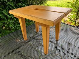 wunderschöner Schemel aus Massivholz