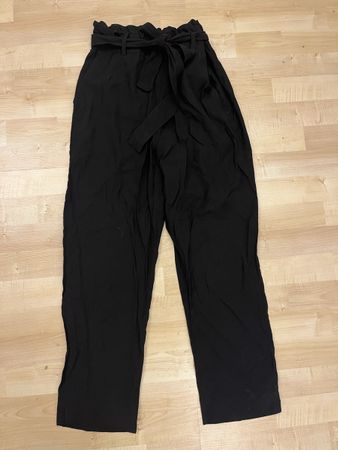Zara Paperbag-Hose Schwarz Gr. S (36)