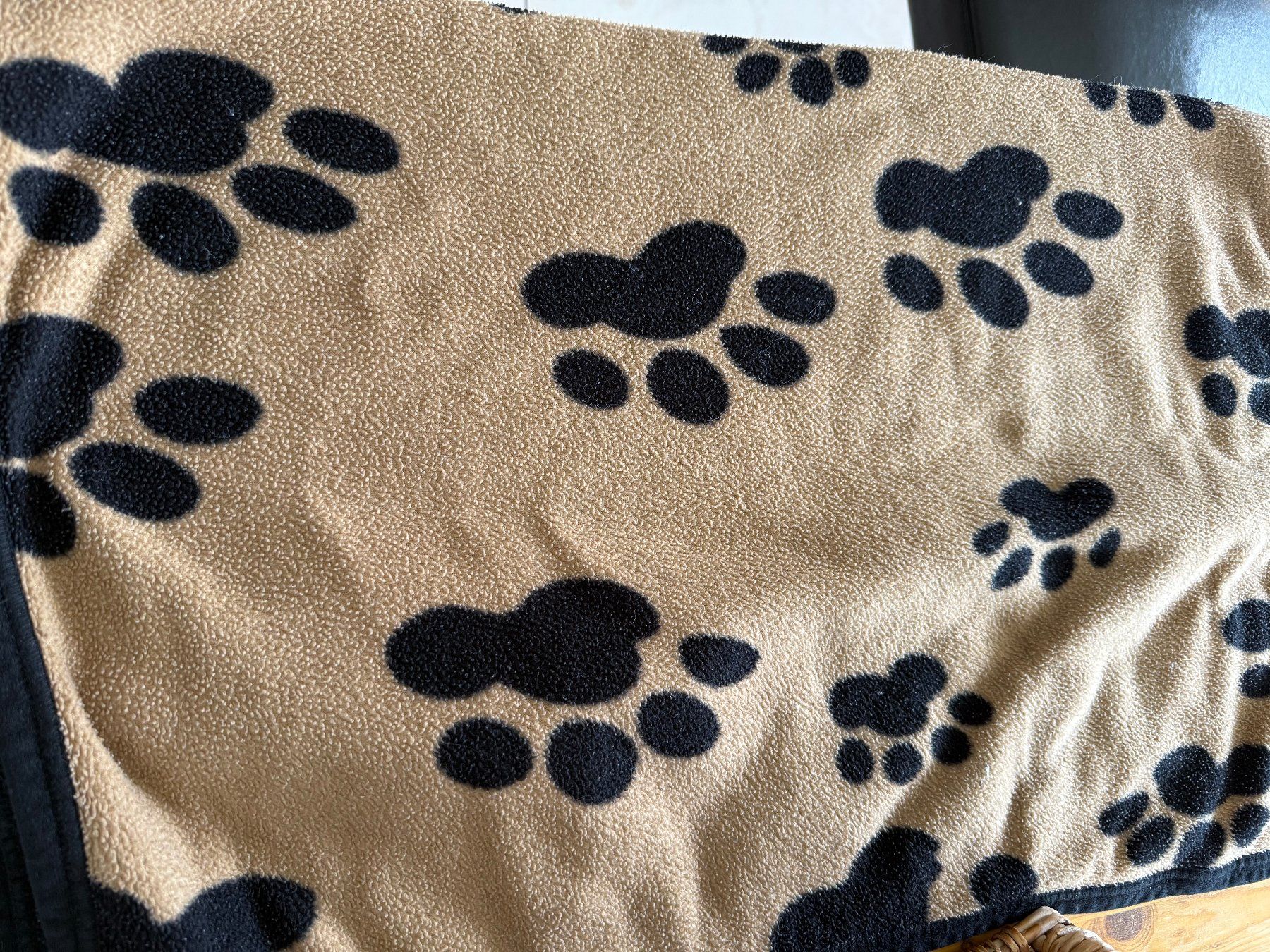 Cucce & Letti: Hunde- oder Katzenkorb aus Korb mit Decke 50 x 34 x 42 cm – Usato da Kirchdorf AG venduto da coco123 4