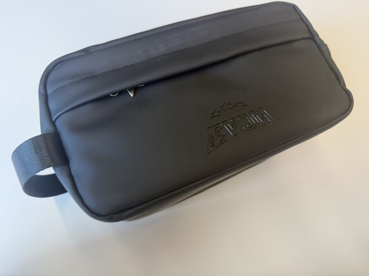Scatole porta orologi: Trousse de toilette imperméable – Nuovo (secondo la descrizione) da Martigny venduto da reu_t2ln