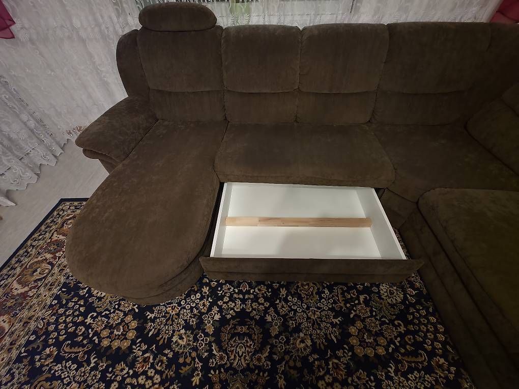 Sofas: Eckcouch mit Schlaffunktion und Bettkasten – D'occasion à Hölstein par dmi_my97 1