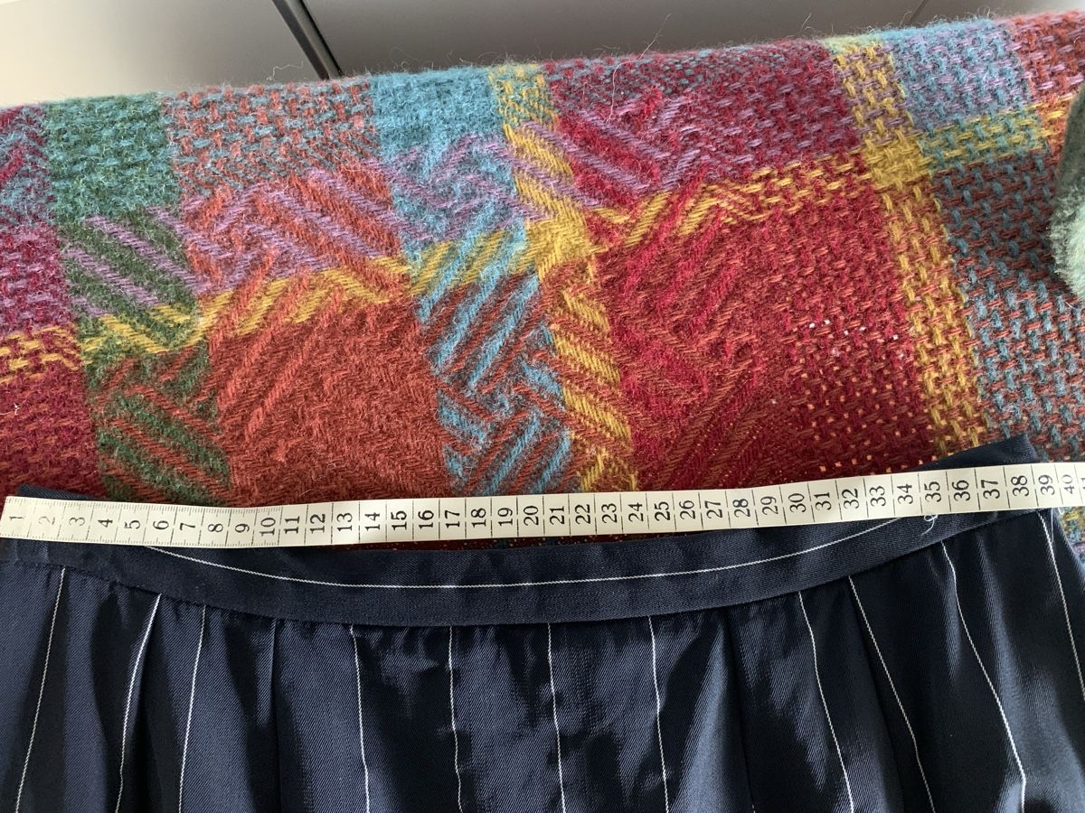 Gonne: Dior jupe wolle – Usato da Zürich venduto da Nikuska32 4