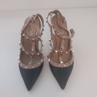 Valentino Rockstuds High Heels Gr. 37.5 schwarz/nude
