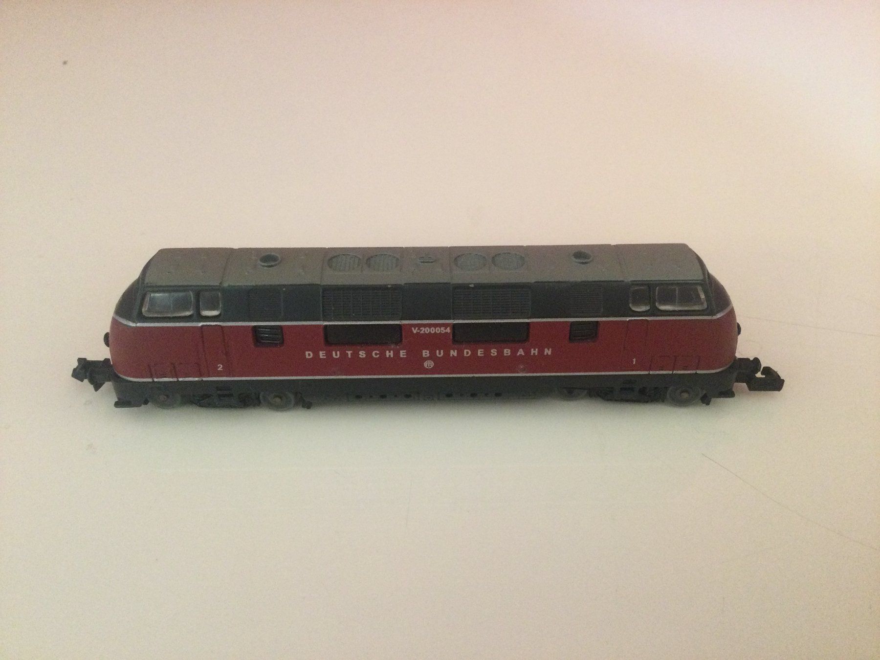 Trix Modelleisenbahnen: Minitrix Lokomotive - Deutsche Bundesbahn – Gebraucht aus Wallisellen von