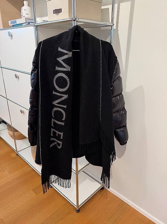 Moncler Manteaux: MONCLER MANTEL BLACK – Neuf (Voir description) à Schwyz par bofb 1
