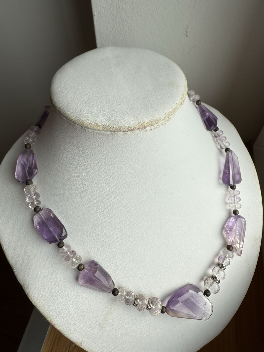 Catenine: Unikat - wunderbarte Kunzit, Amethyst Kette NEU – Nuovo e nell'imballaggio originale da Basel venduto da Chili007 2