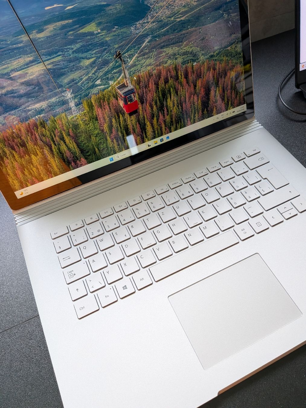 Microsoft Notebooks: Microsoft Surface Book 2 / 16 GB – Gebraucht aus Seengen von manetsch