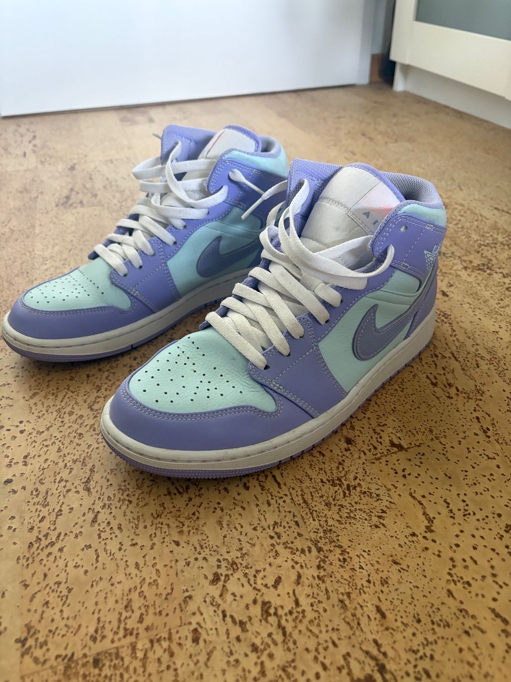Jordan Scarpe da uomo: Nike Jordan 1 Mid Purple Aqua – Usato da Büren zum hof venduto da jon_y6zc 1