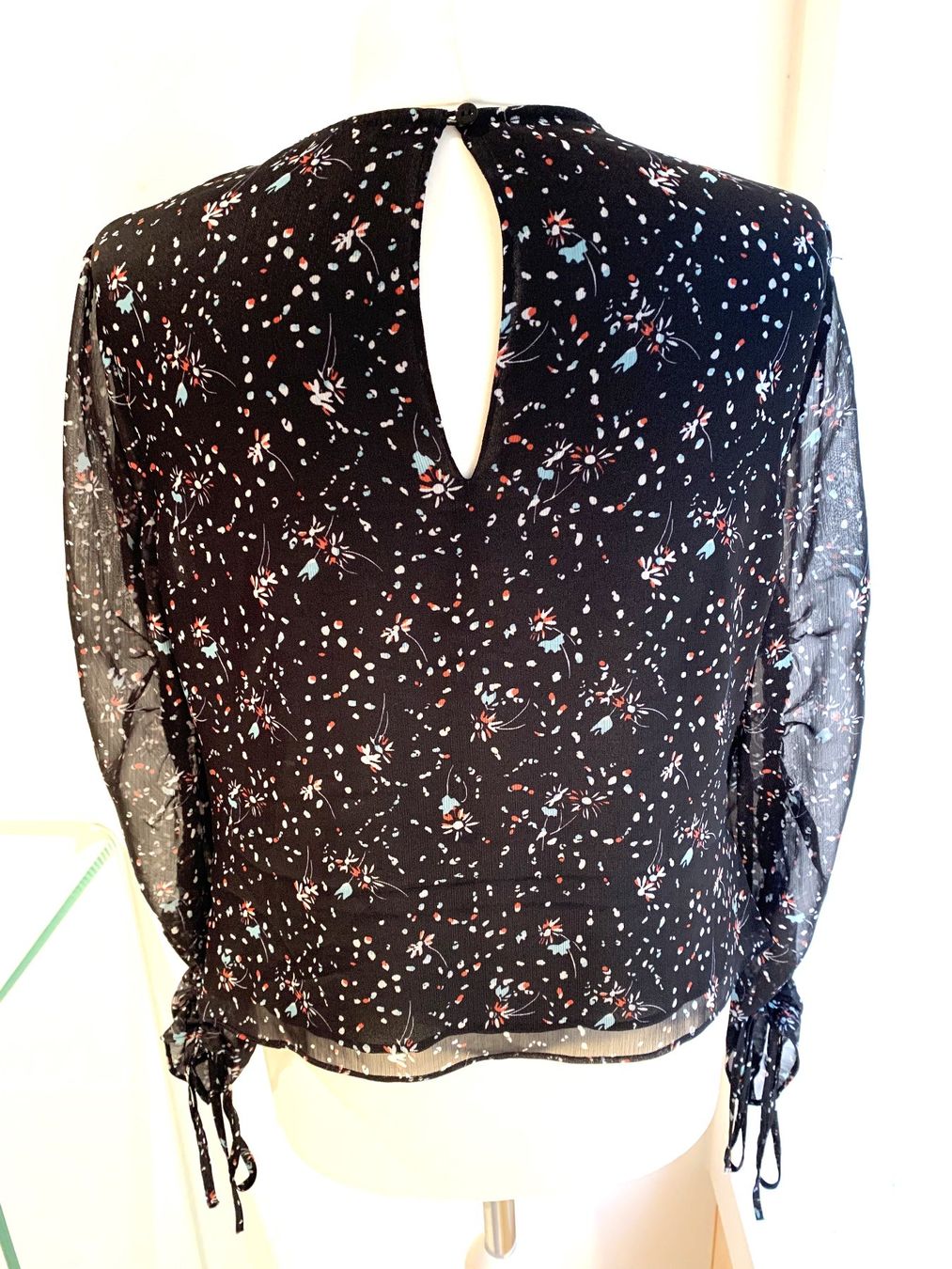 Blusen: HÜBSCHE BLUSE MIT PUFFÄRMELN, GRÖSSE L – Gebraucht aus Starrkirch-Wil von Evelyne222 5