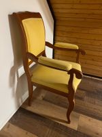 Antiker Stuhl mit Armlehne