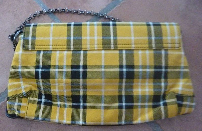 Taschen für Damen: Tasche / Handtasche – Gebraucht aus Ruggell von Dolce9 1