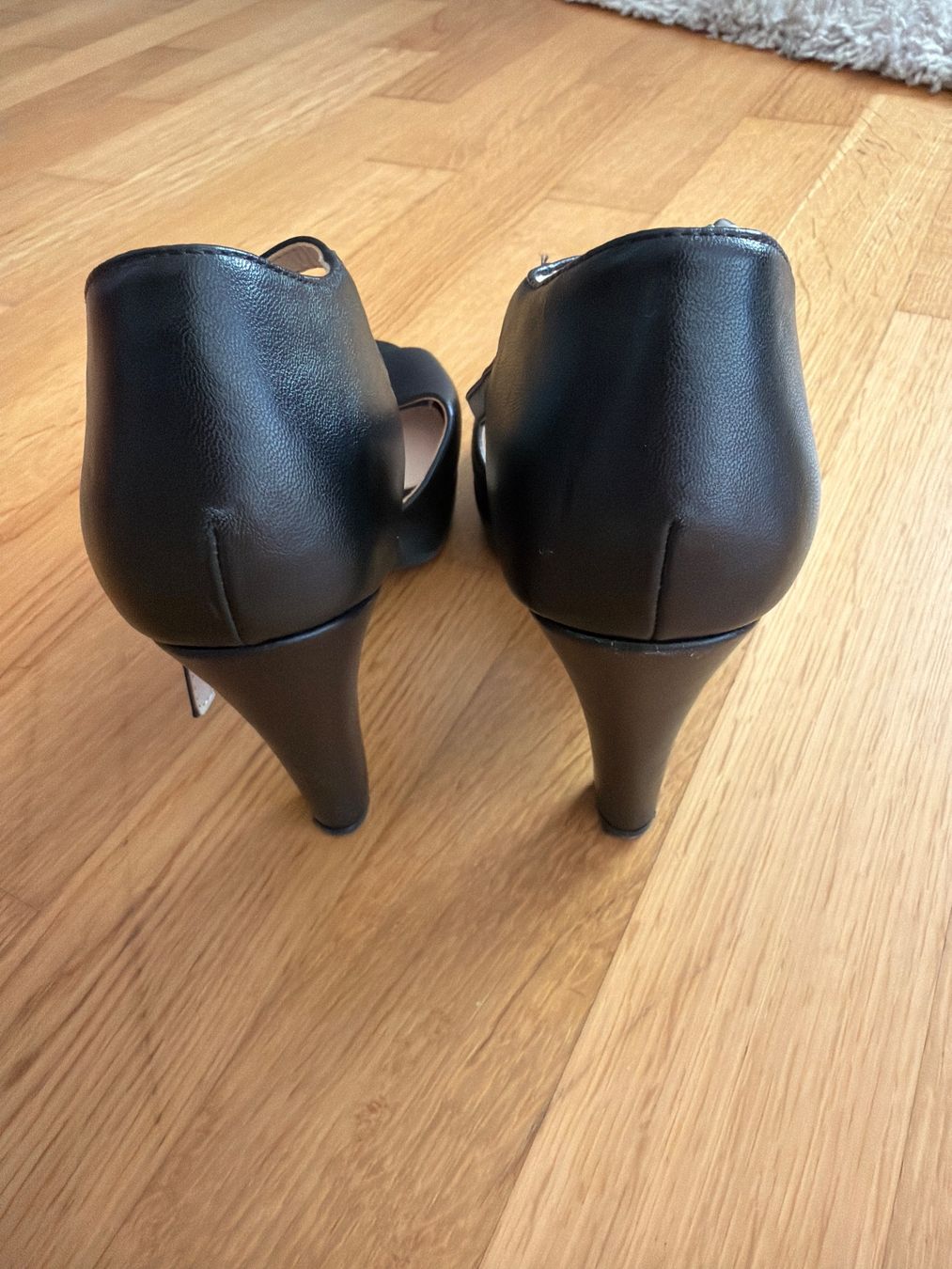 Scarpe da donna: pumps schwarz grösse38 – Usato da Bonstetten venduto da juliestore 2