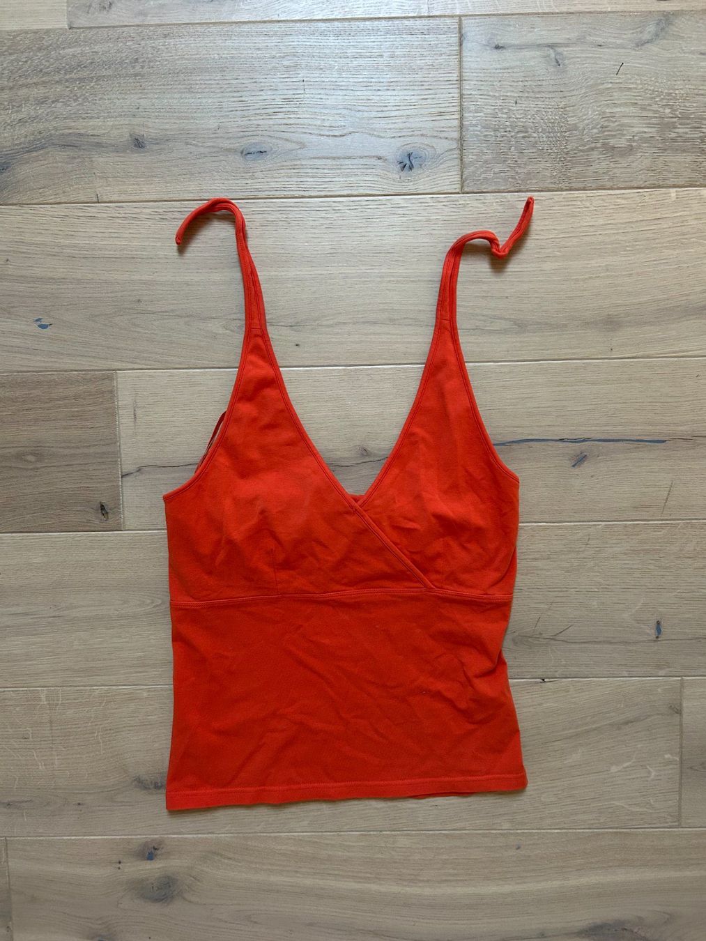 Tops: Orange halter top, Gr. M – Gebraucht aus Richterswil von sop_zwd9 4