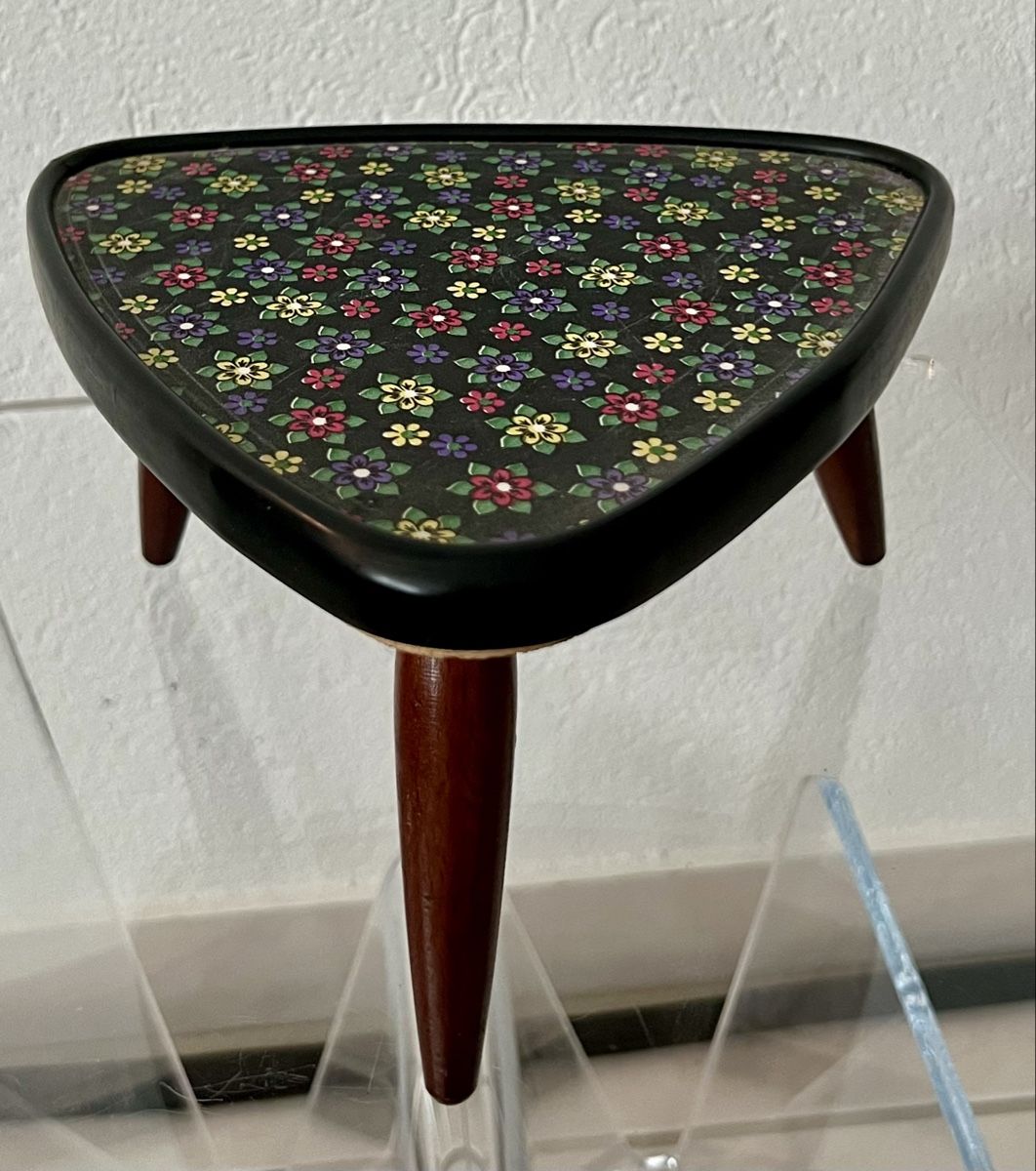 Sgabelli: Vintage Mid Century Blumenhocker – Usato da Hunzenschwil venduto da Madachica 2