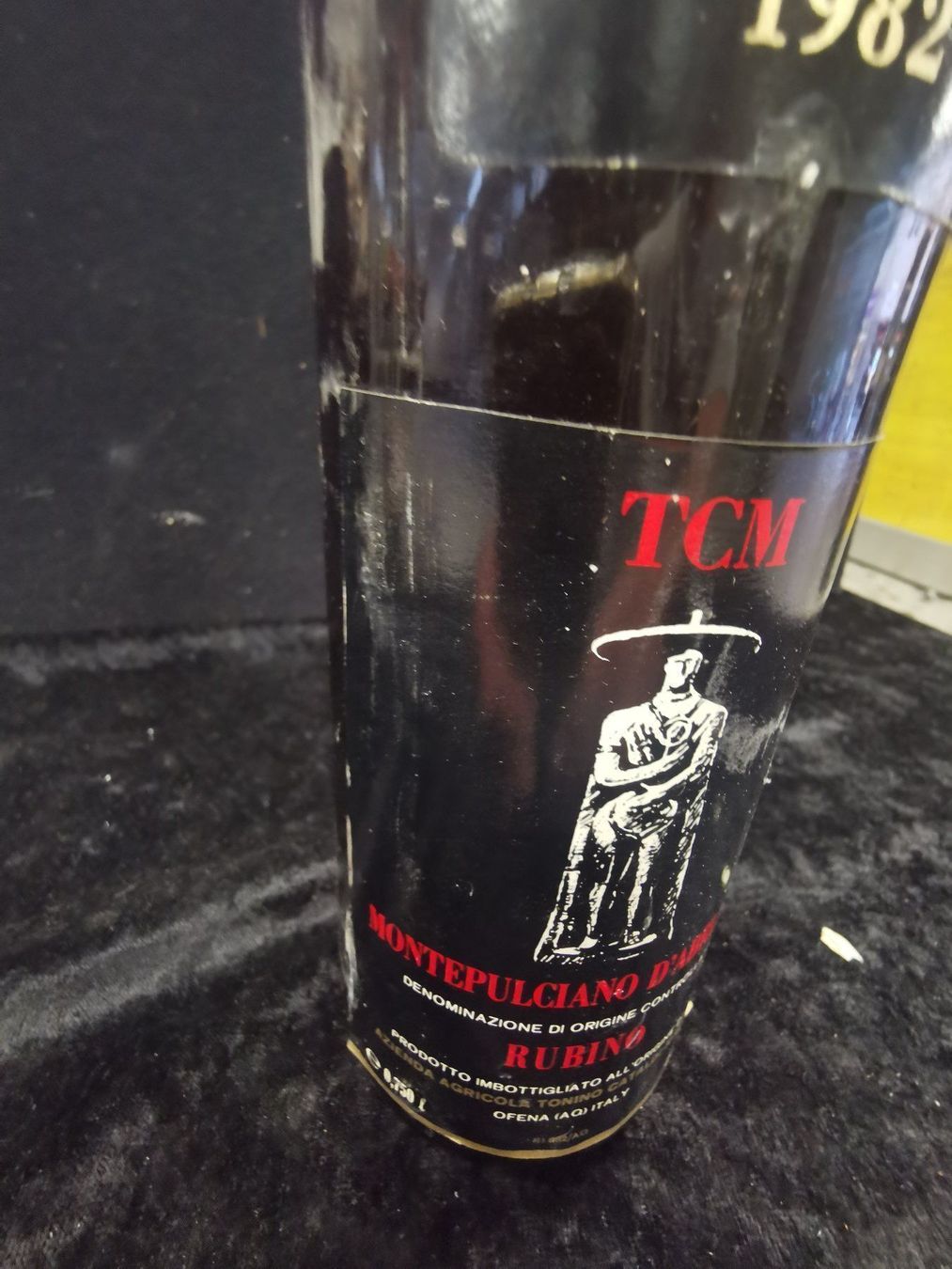Vino: TCM MONTEPUCIANO D'ABRUZZO 1982 – Nuovo (secondo la descrizione) da Genève venduto da Leboucheoreilles 3