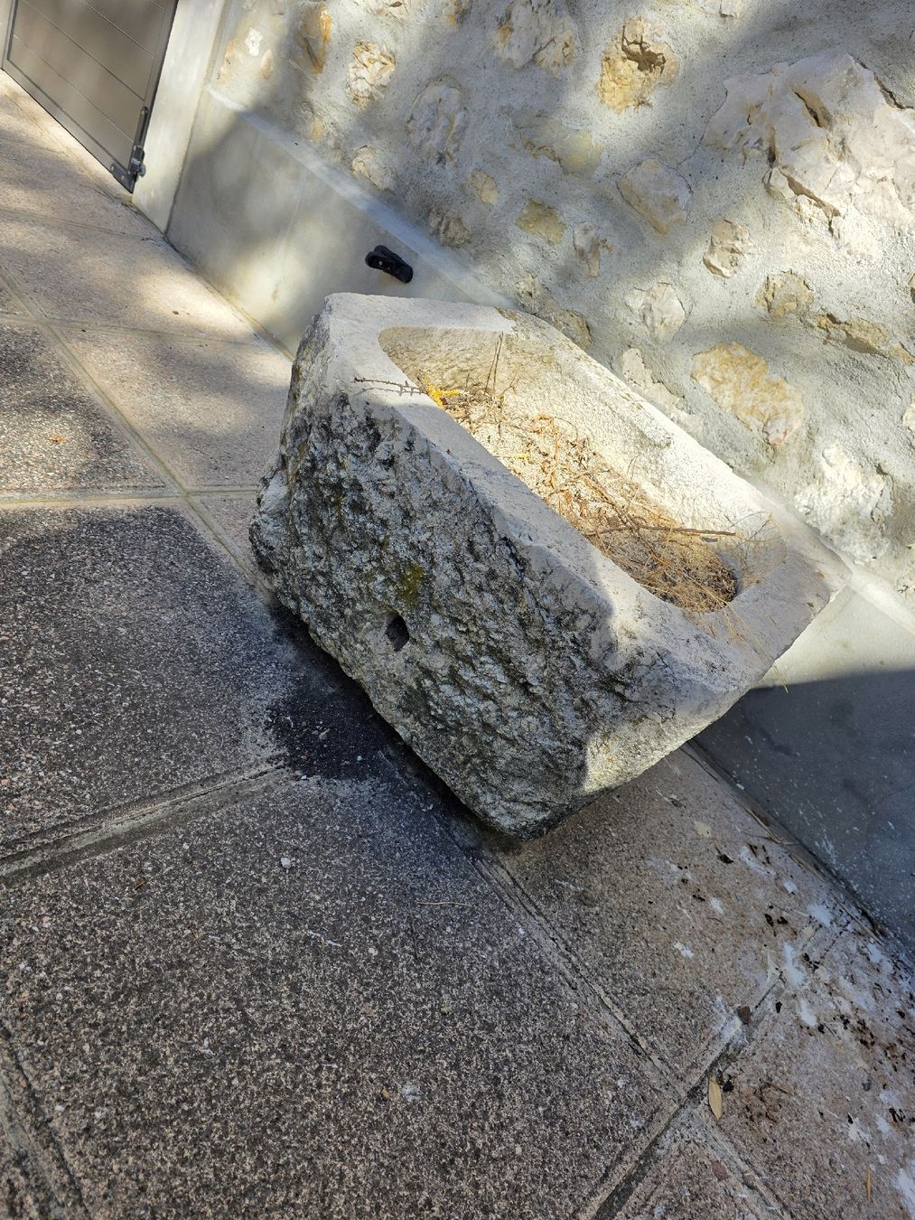 Pietre & tegole: Auge en pierre ancienne – Usato da Carouge GE venduto da mic_c8dx 1