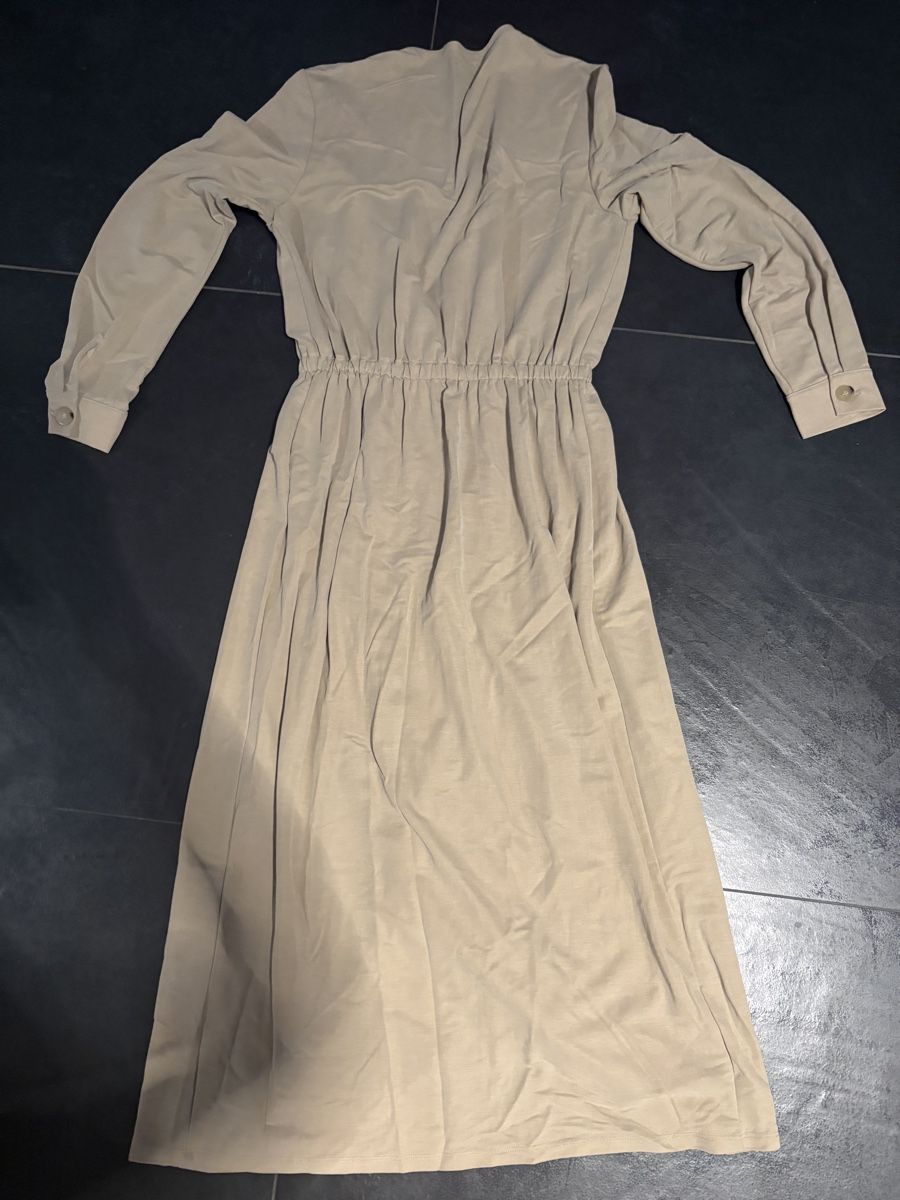 Massimo Dutti Vestiti: Kleid Massimo Dutti beigefarben – Usato da Aesch BL venduto da ang_6x29 2
