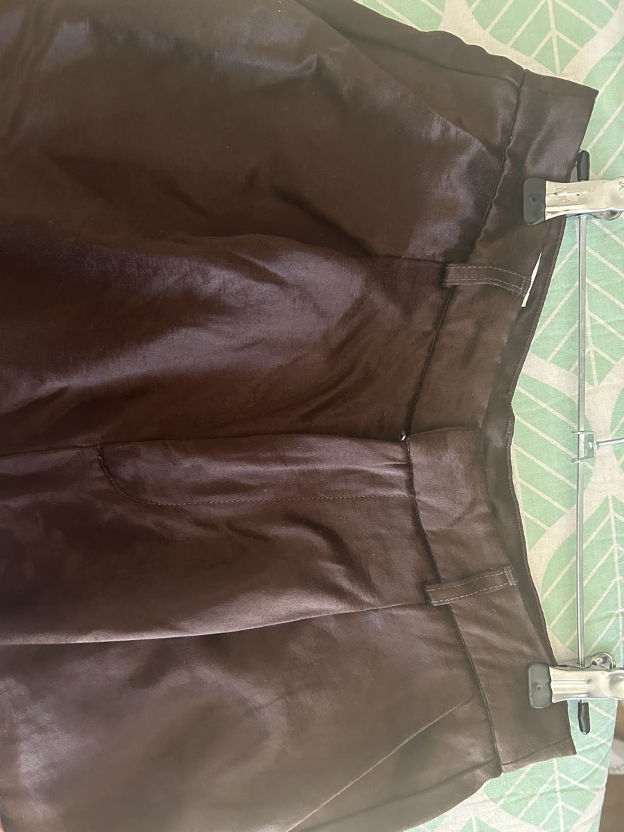Stradivarius Pantaloni: Stradivarius Bermuda-Shorts – Grösse 34 – Usato da Aarberg venduto da lep_qc92 4
