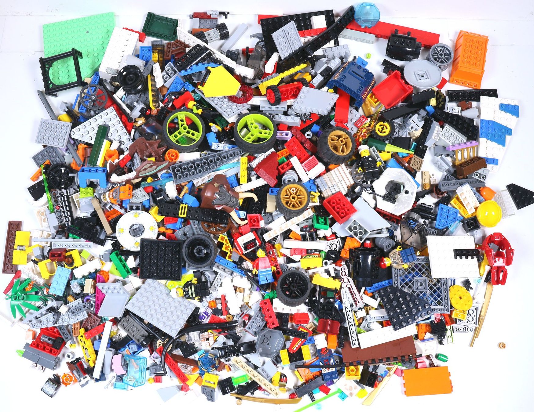 Lego Baukästen: 1.5 kg. Legoteile mit Minifiguren – Gebraucht aus Hettlingen von Scholi99