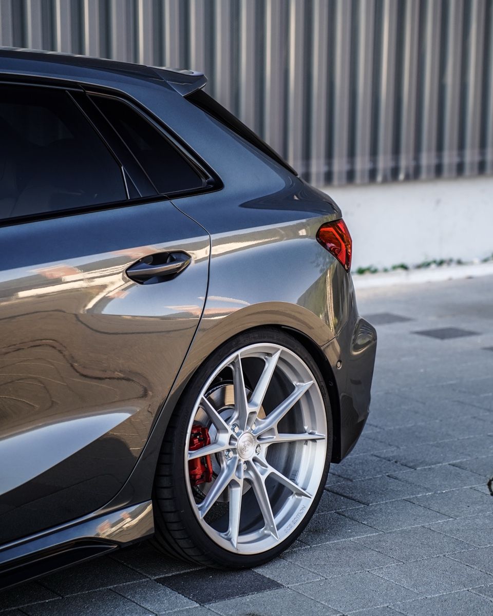Audi Cerchioni: AUDI RS3 8Y Sommerfelgen – Nuovo e nell'imballaggio originale da Oberentfelden venduto da Snickers99 1