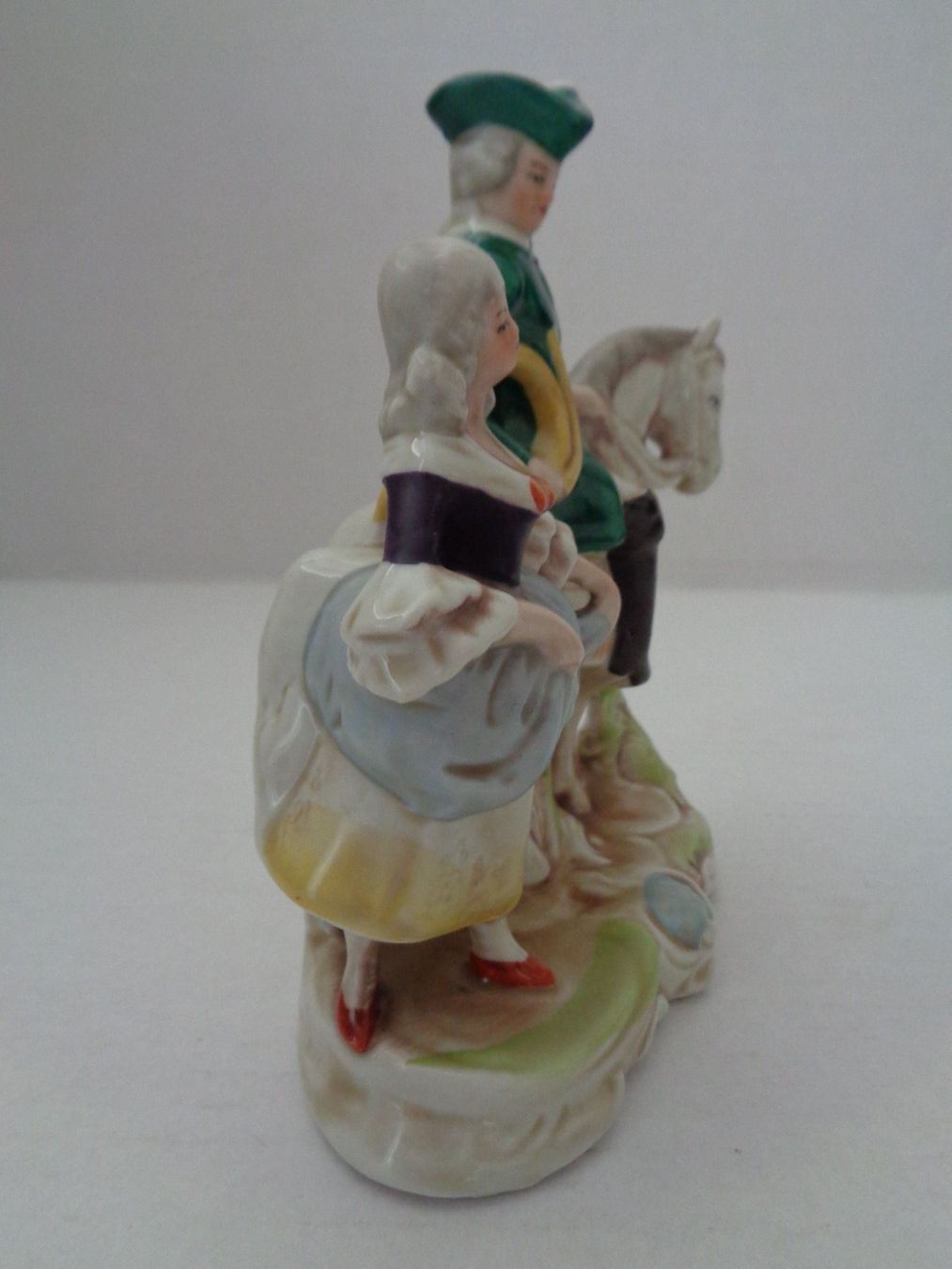Figuren: Porzellan-Figur Gräfenthal - Rokoko – Gebraucht aus Chur von omonia 1