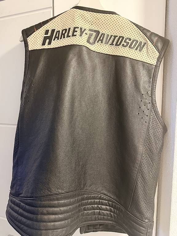 Harley-Davidson Gilets & Westen: Originale Harley Davidson Leder Weste – Gebraucht aus Grenchen von m.z90 1